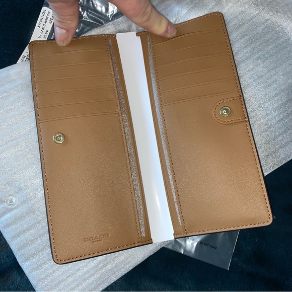 NEW! COACH Slim Signature Canvas Wallet with Snowflake Print, NEW WITH TAG! - Picture 7 of 15